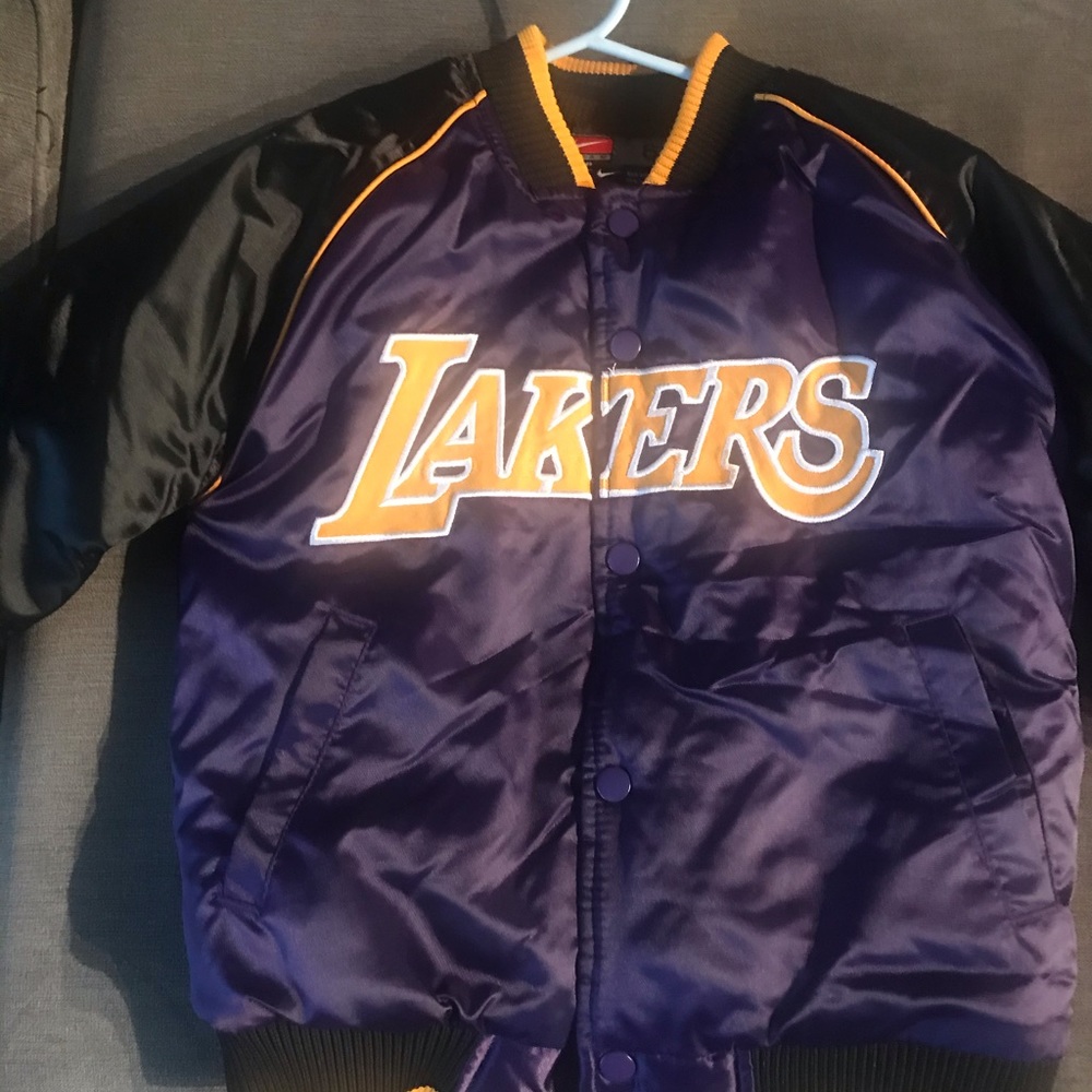 Kids Nike Laker Jacket Size 6 youth